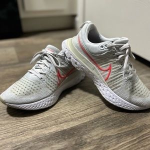 Nike Infinity React Flyknit Shoes